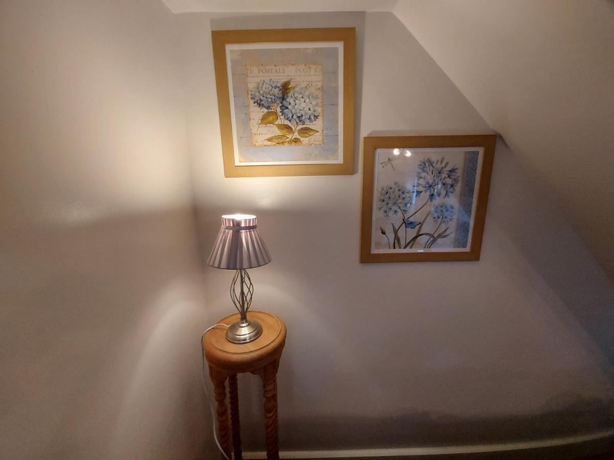 Saughall Mill Farm Cottage Честер Экстерьер фото